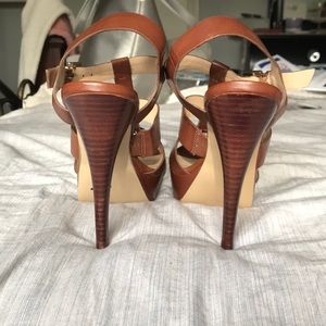 Guess Heels with Straps👠